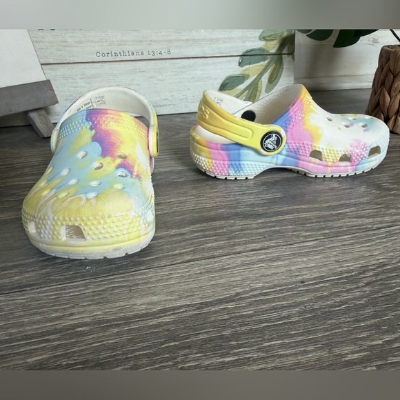 Crocs Kids Rainbow Pink Blue & Yellow Tie Dye Slip On Shoes. Size C 7. - Picture 4 of 9